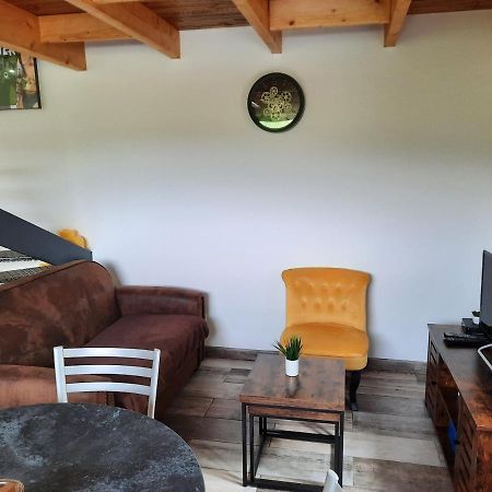 Chalet à L'orée du bois avec parking Tournavaux Extérieur photo